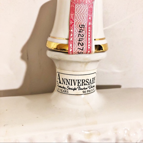 5/$25 Vintage 1973 Maria Spirits Christmas Porcelain Decanter Decoration3 - Picture 3 of 8